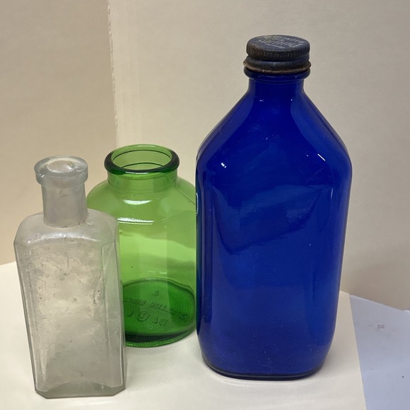 3 Vintage Bottles Antique Pharmacy / Medicine Bottles Cobalt Blue, Liquor Bottle - Picture 8 of 14